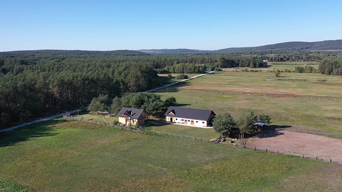 STAJNIA ŻERNIKI nad Białą Nidą